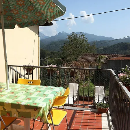 Dom wakacyjny Tranquil Tuscan House With Pool And Scenic Views Rometta